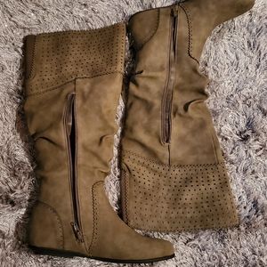 Knee high boots NEVER WORN, WIDE CALF